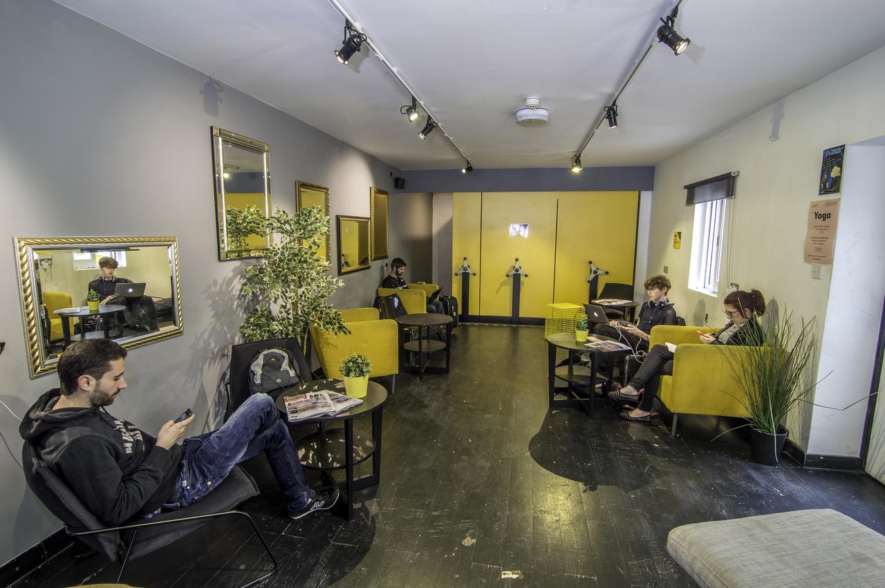The Dictionary Hostel, Shoreditch, Londra Esterno foto