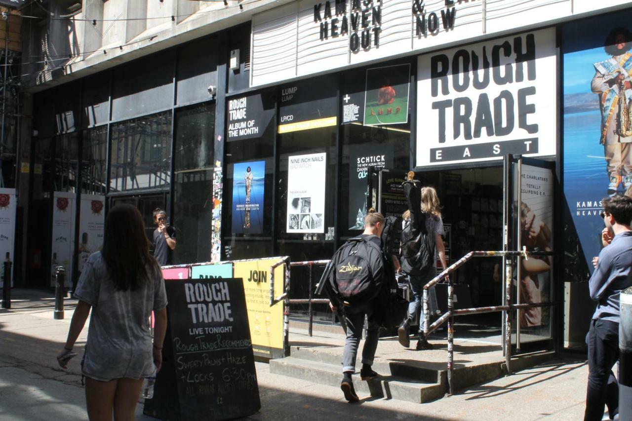 The Dictionary Hostel, Shoreditch, Londra Esterno foto