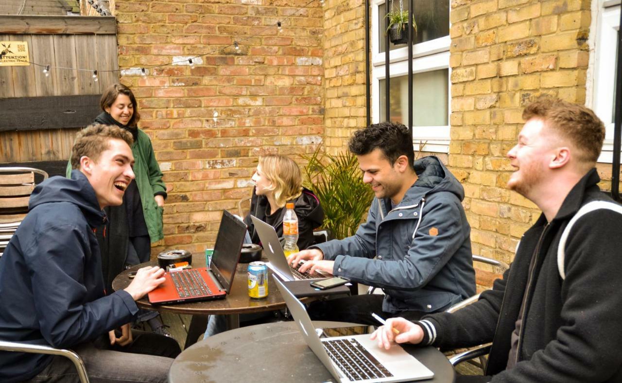 The Dictionary Hostel, Shoreditch, Londra Esterno foto